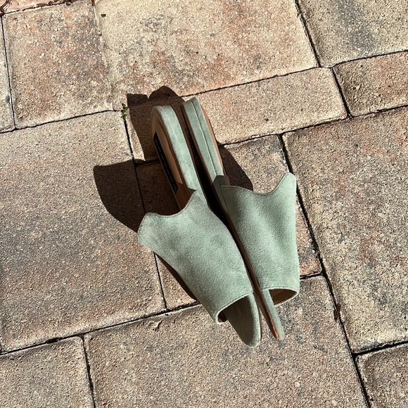 Steven by Steve Madden Sensai Green Suede Sandals Slides Open Toe Mule Size 8 - Picture 6 of 10